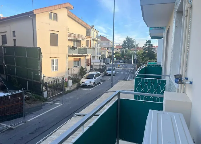 Lejlighed 800 Mt From The Sea, 2room Apartment, Ac And Wifi Loano