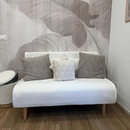 800 Mt From The Sea, 2room Apartment, Ac And Wifi Apartment Loano